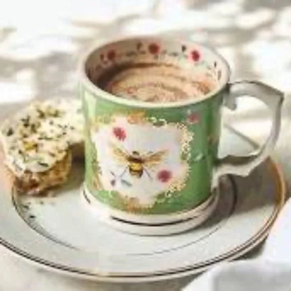 NWT Anthropologie Lou Rota Nature Mug Bee - Picture 1 of 2